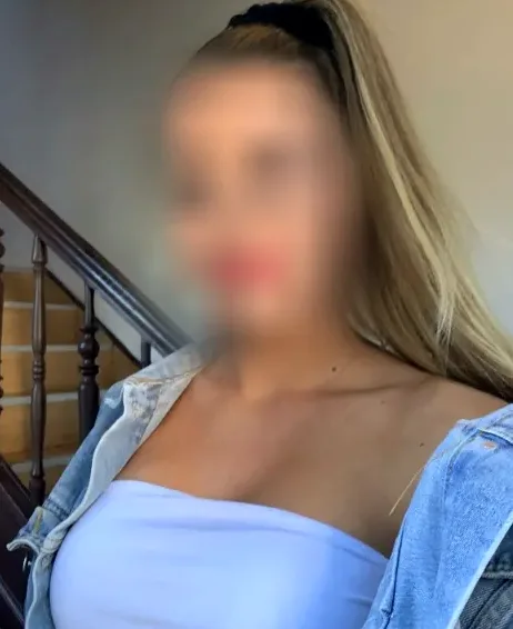 Antonia, 26