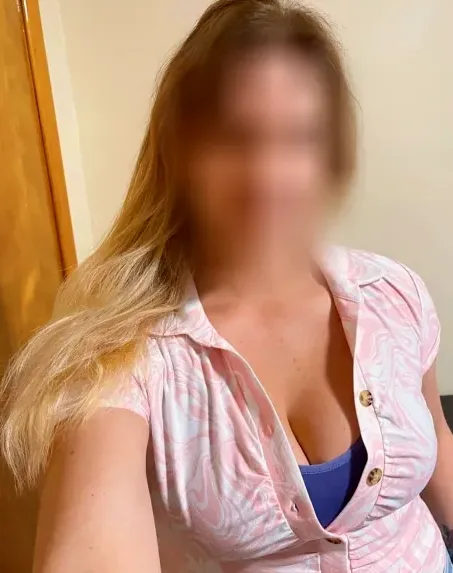Antonia, 40