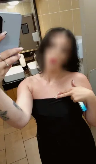 Emilia, 27
