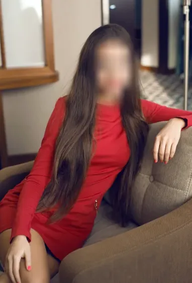 Nina, 30