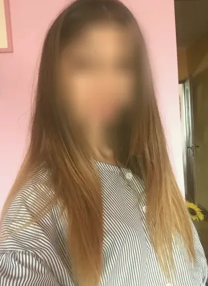 Simone, 28