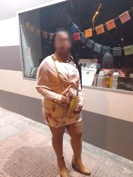 Tanja, 25