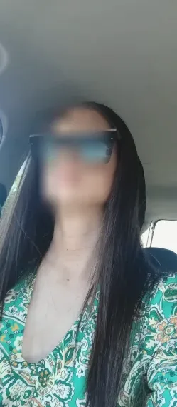 Yvonne, 39